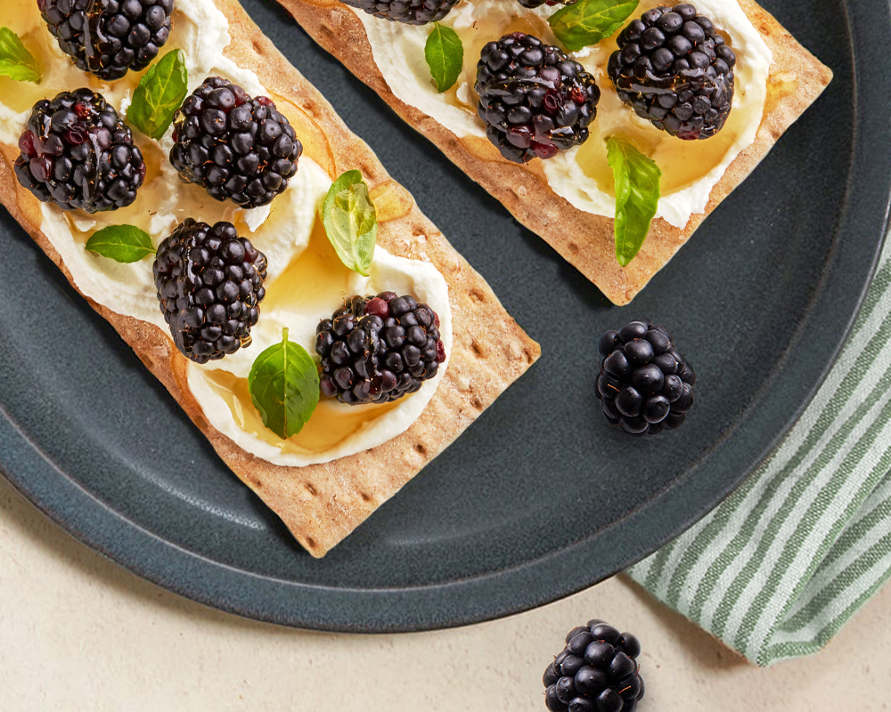Flatbreads with Goat Cheese & Blackberries Wasa Flatbread Crackers