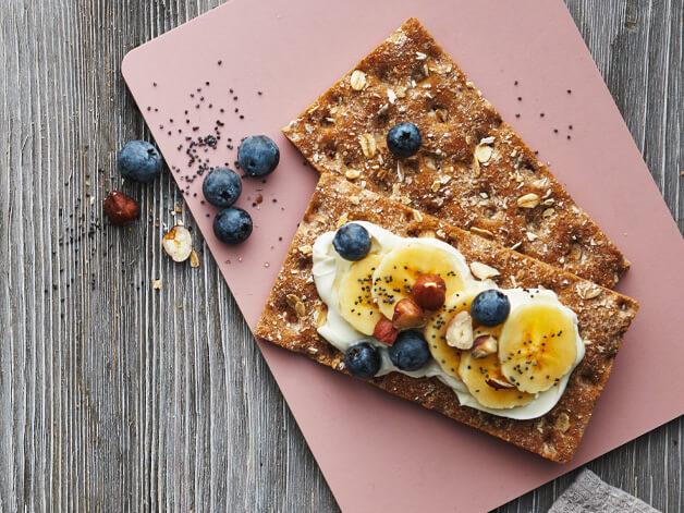 Wasa ολικης αλεσης με μπανανα & blueberries