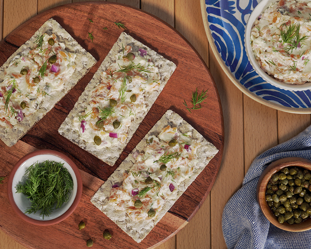 Wasa Light Rye Crackers with Smoked Salmon Dip