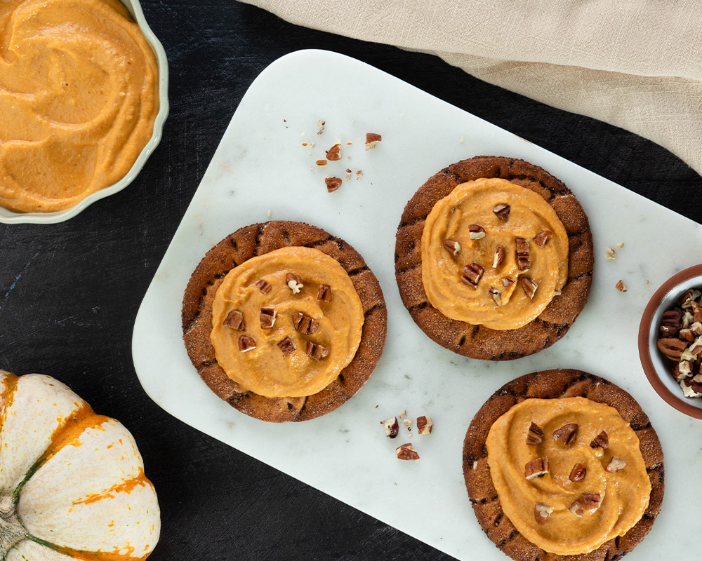 Mini Pumpkin Cheescake Snack Recipe with Wasa Cinnamon crackers