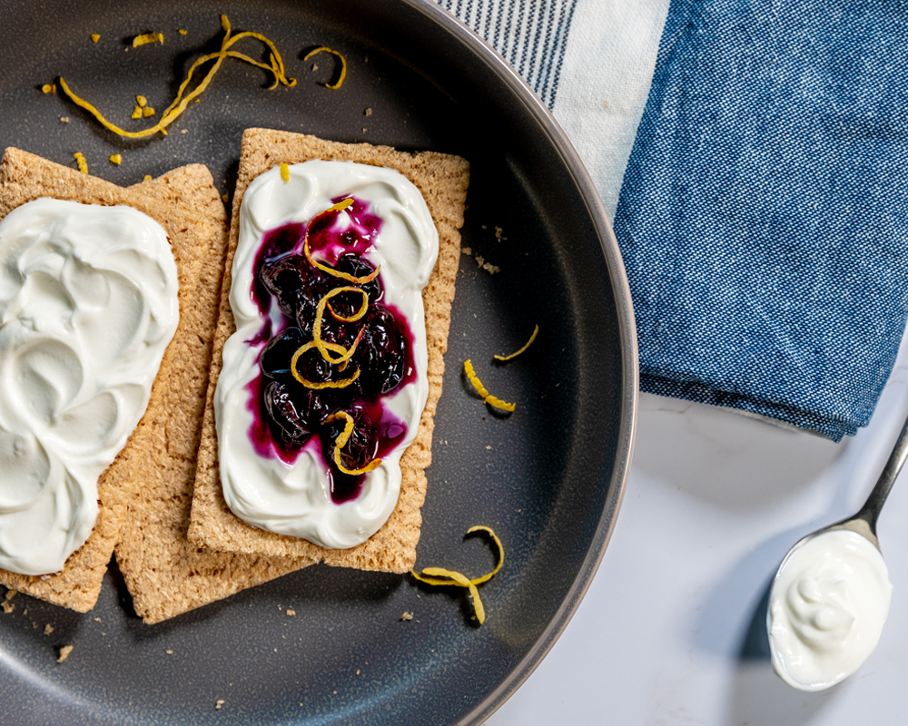 Blueberry Compote Recipe on Wasa crisp'n light cracker
