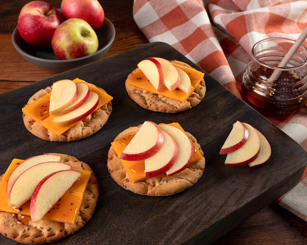 Wasa Sesame Crackers with Cheese and apples