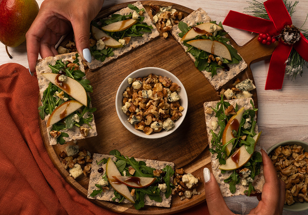Arugula, Cheese, Pear, Walnut Salad on Wasa Light Rye crackers