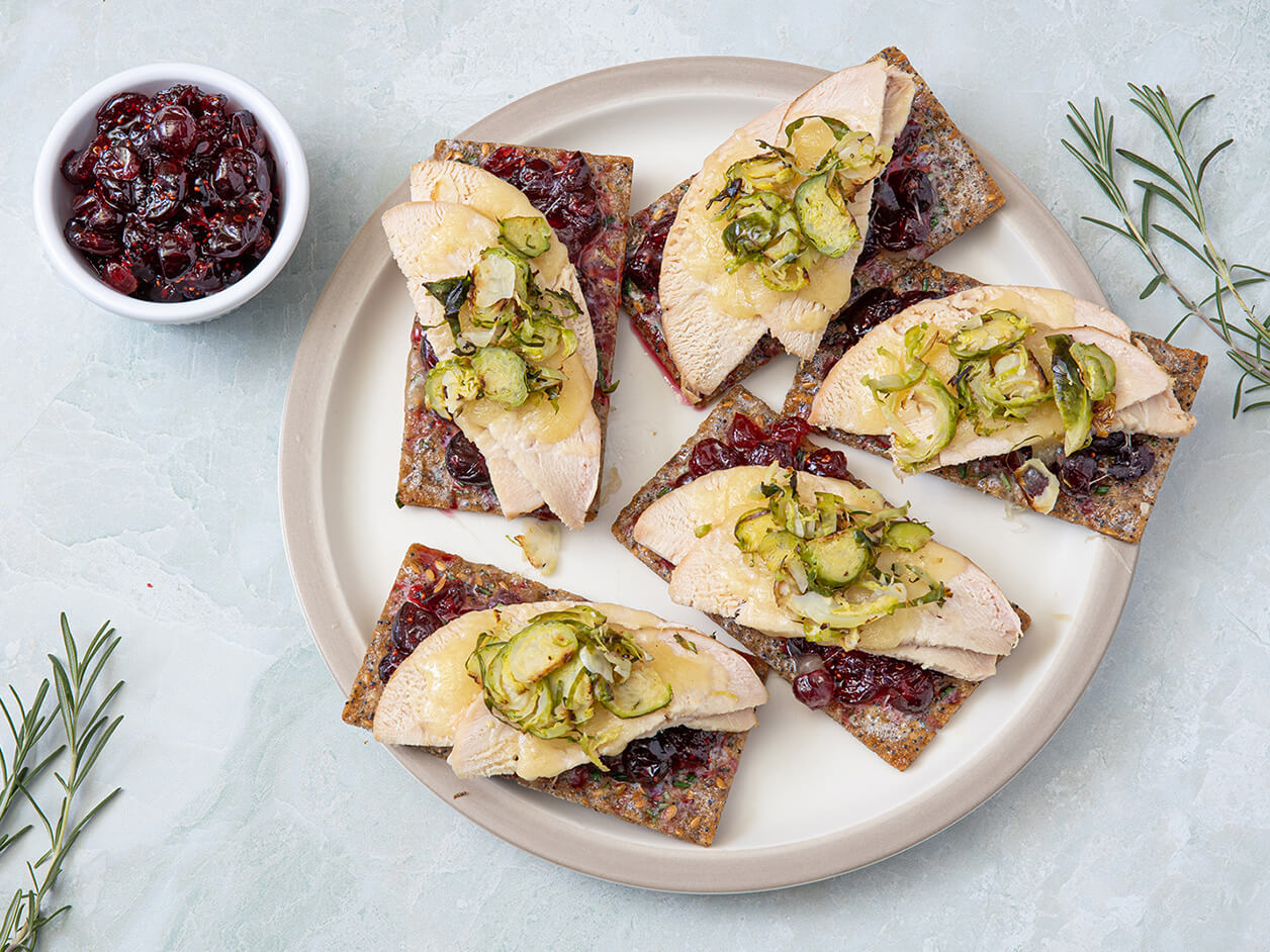 Turkey and Cranberry Melts Thin Rye Crackers
