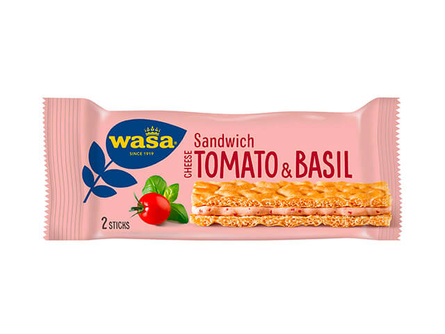 Wasa Sandwich Tomato & Basil - Upptäck det perfekta mellanmålet, gott knäckebröd med krämig fyllning. Utmärkt som ett lätt mellanmål på språng och som bra mellanmål på jobbet, efter skolan eller innan träning.